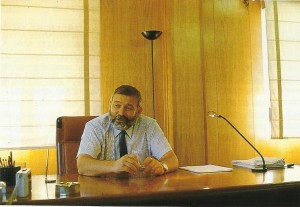 Jacinto Pellón en su despacho durante la Expo'92.